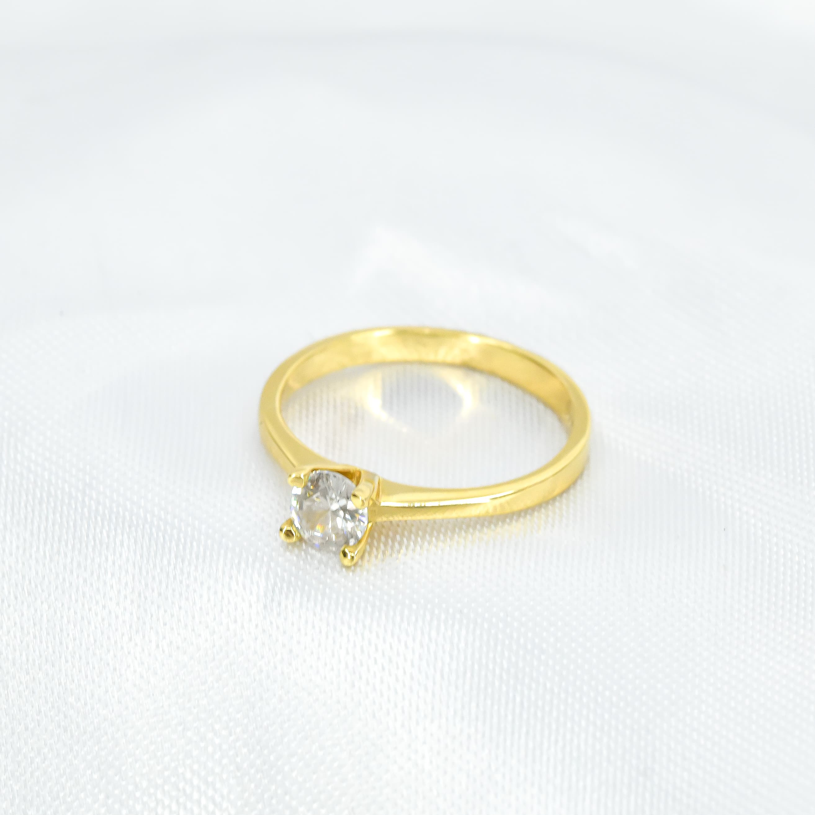 ANILLO CON ZIRCON ORO 18K TALLA 7 1/2